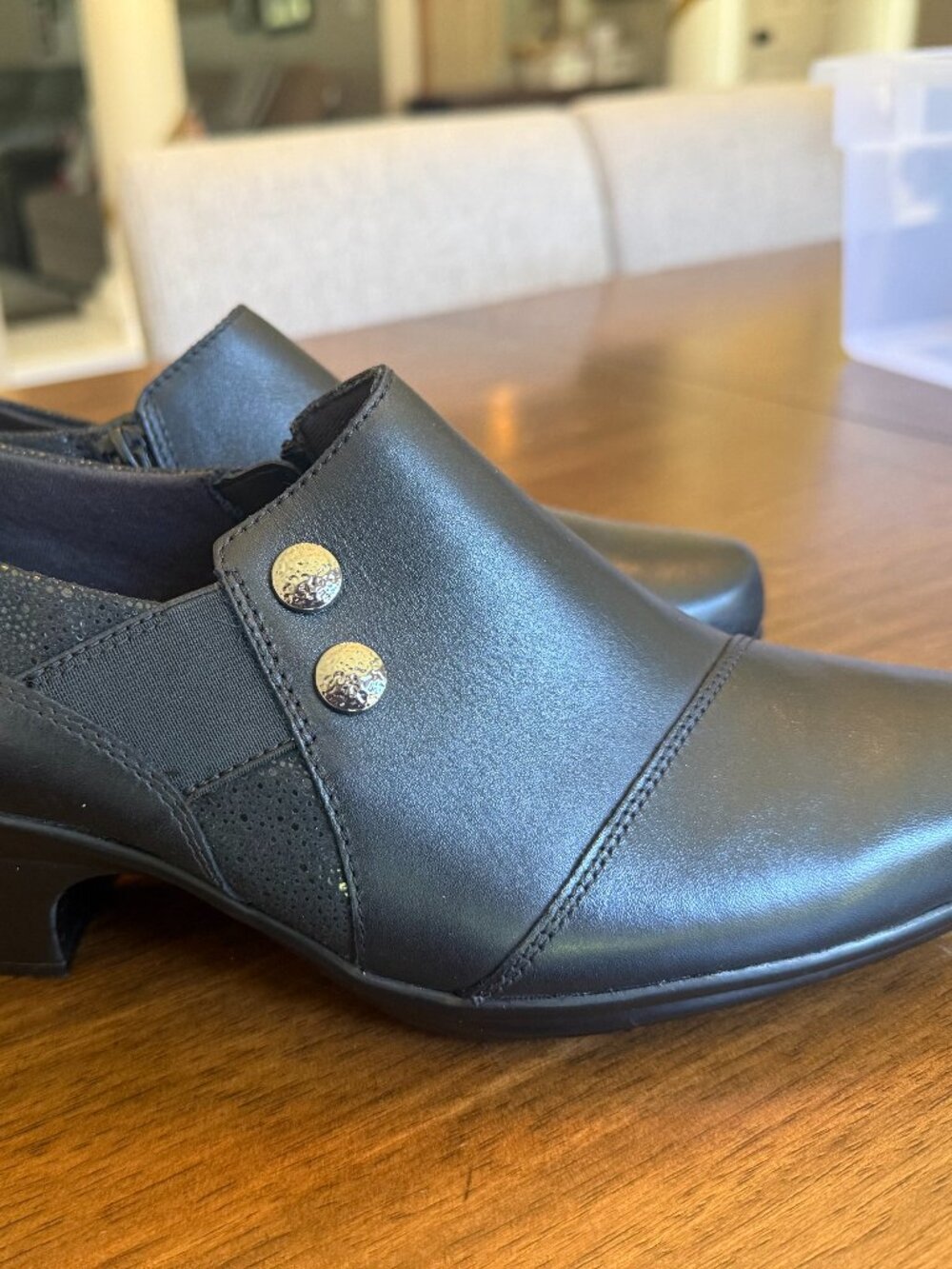 Clarks Womens 11 Black Leather Ankle Booties Shooties Block Heel Comfort Work
